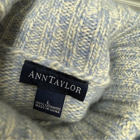 Ann Taylor Large Blue and White Sweater - Picture 7 of 7